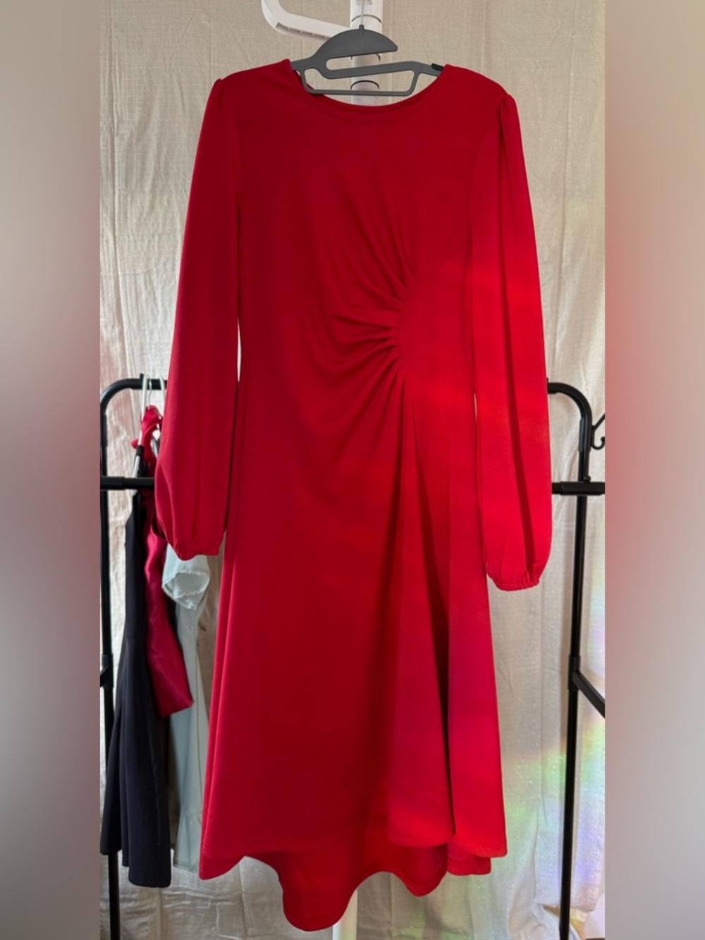 Red Long Sleeve Twist-Detail Women’s Dress